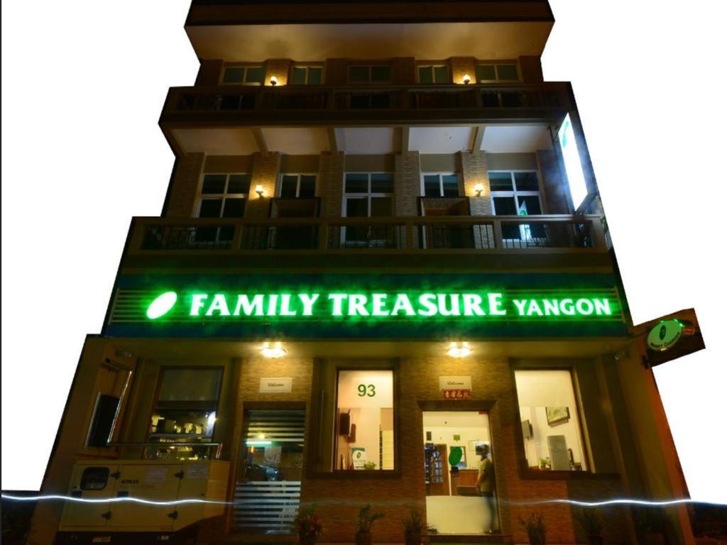 Family Treasure Yangon Hotel Exterior photo
