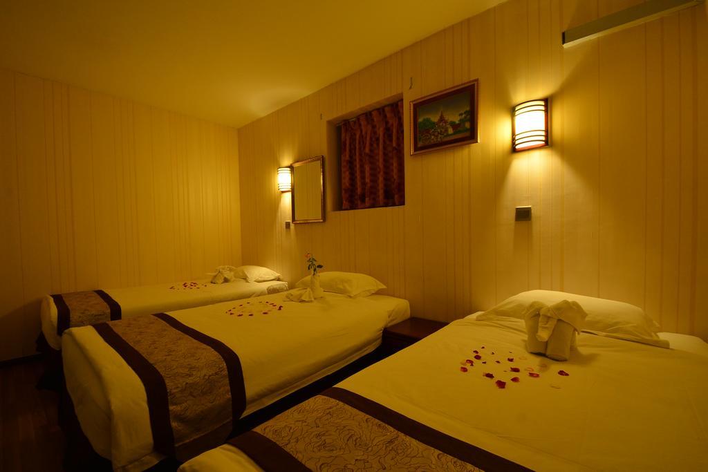 Family Treasure Yangon Hotel Room photo